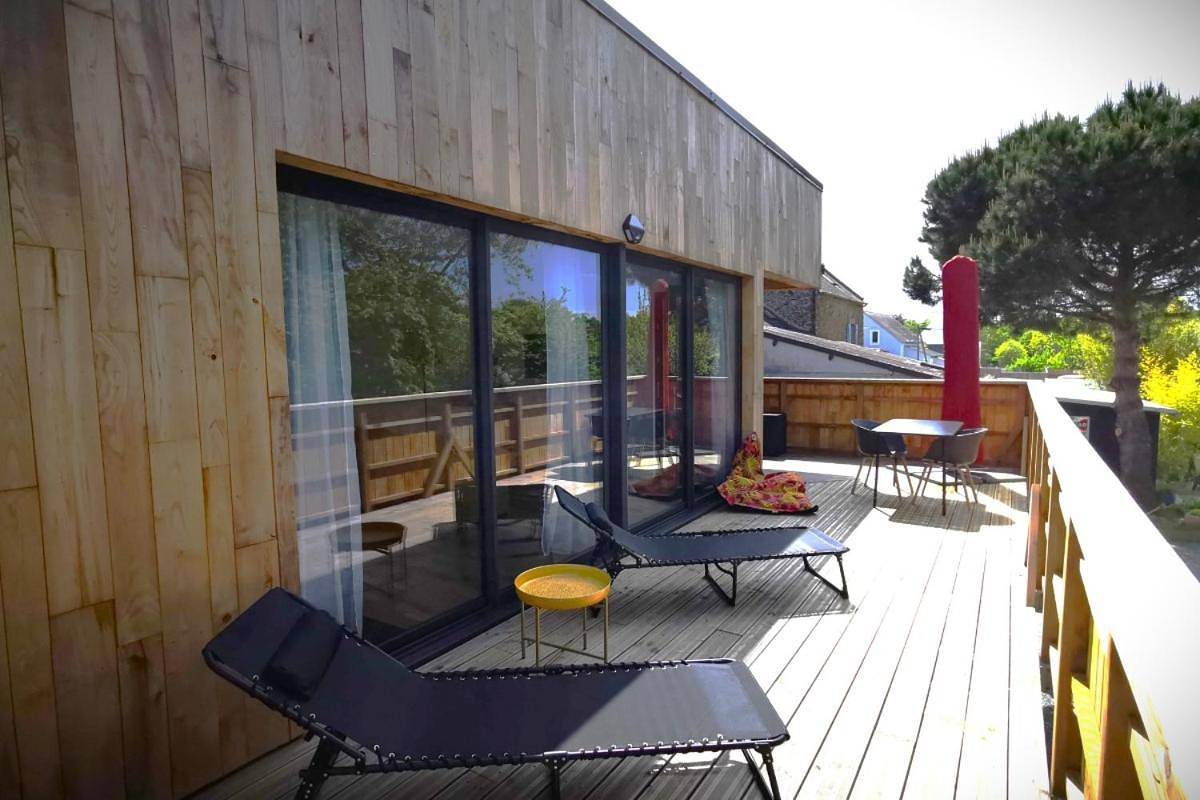 Appartement entier, Appartement dans maison d'architecte avec terrasse in Saint-Lunaire, Région de Saint-Malo