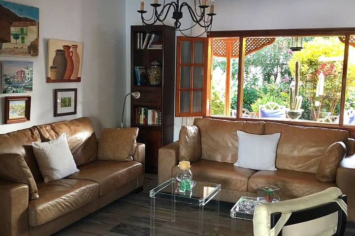 House in Playa Honda, privatem Pool, Terrasse, Wifi, 400 m vom Strand in Playa Honda, San Bartolomé