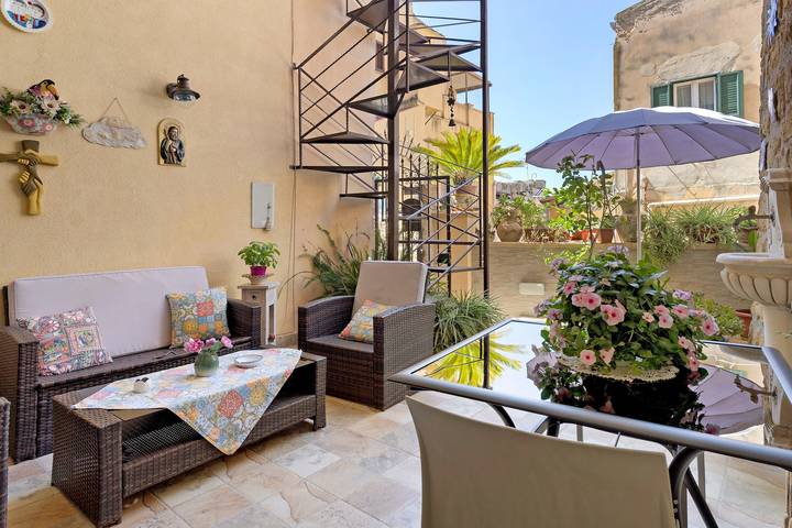 Appartamento per 3 persone, con Giardino a Agrigento