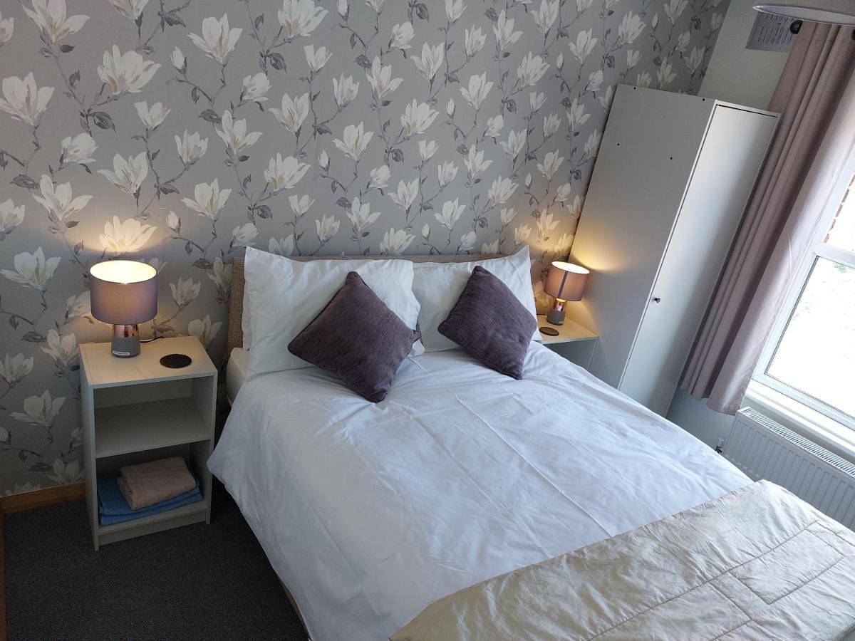 Double Room with Shower in Hunstanton, Norfolk Coast