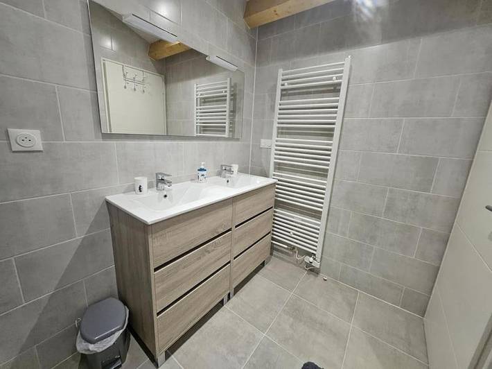 Gîte pour 8 personnes, avec jardin à Saint-Gourson - 4