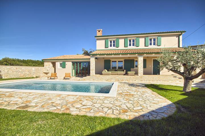 Villa pour 8 personnes, avec terrasse ainsi que jardin et piscine, animaux acceptés à Barban - 3