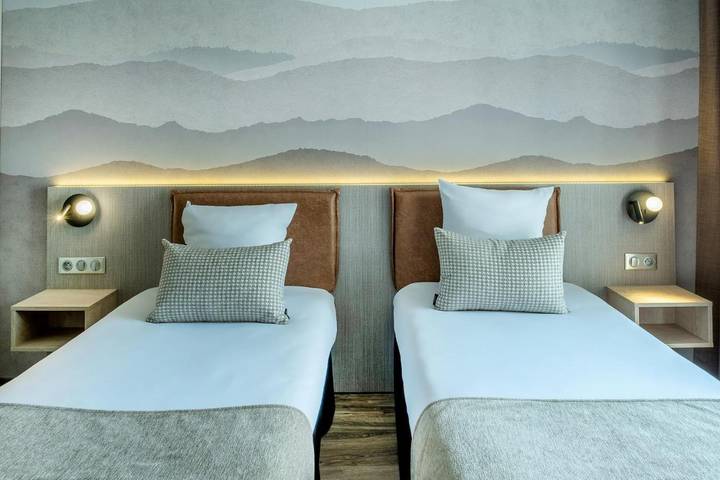 Hôtel pour 8 personnes, avec piscine et terrasse dans Grotte de Massabielle - 3