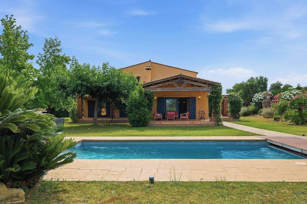 Peralada Pearl: where vacations become tradition. in Peralada, Oberampurien