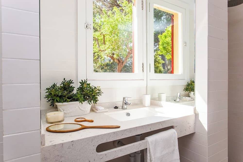 Beautiful House Ca Madò Maria with views of Bunyola in Bunyola, Mallorca Westen