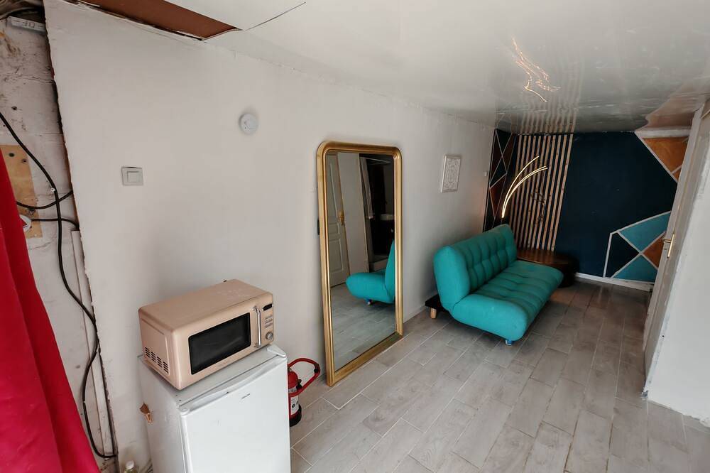 Cosy room between Paris and the countryside in Gagny, Sena-Saint Denis