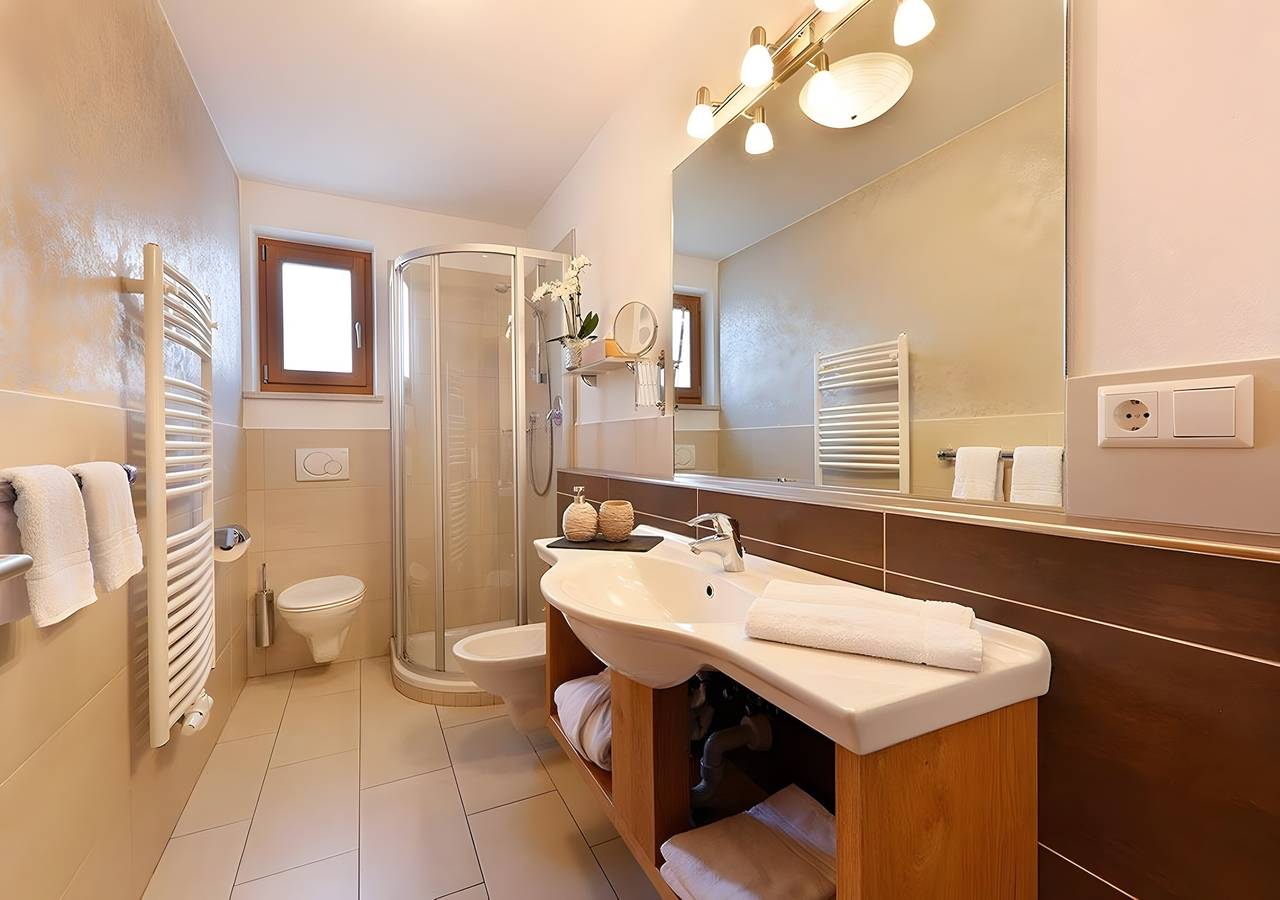 Ganze Wohnung, Ferienwohnung 'Lavendel' mit Bergblick, Gemeinschaftspool und Wi-Fi in Verdins, Schenna