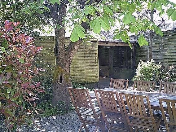 Gîte pour 12 personnes, avec Terrasse et Jardin
