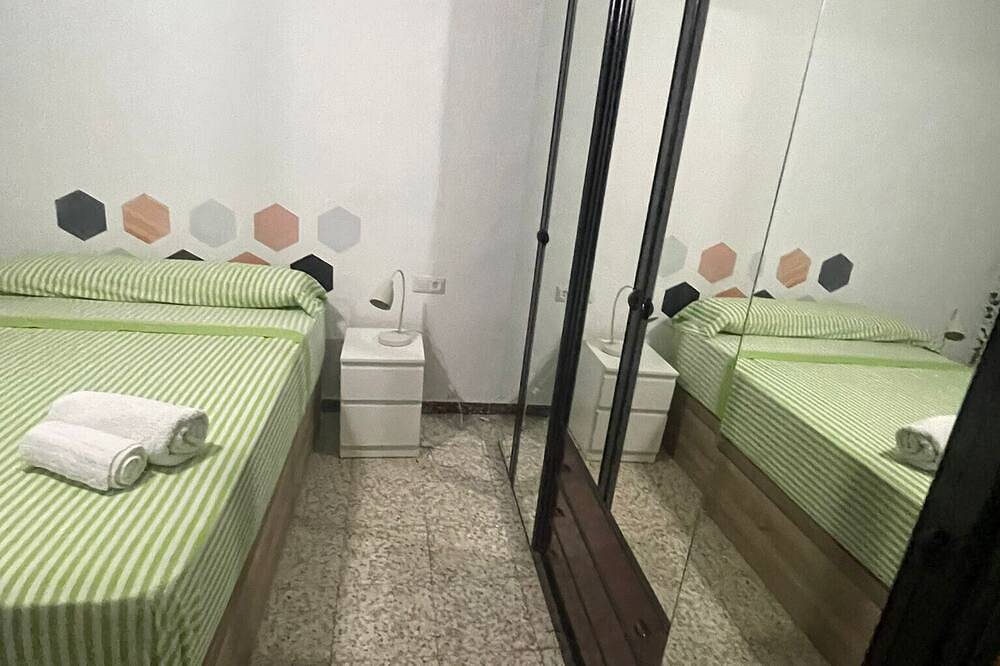 Apartamento inteiro, Apartamento Universidad in Huelva, Costa de la luz