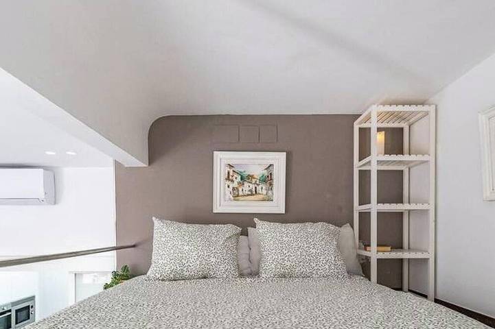 Apartamento entero, Elegante Loft con Altillo y Diseño Moderno |Centro in Tarrasa, Interior de Barcelona