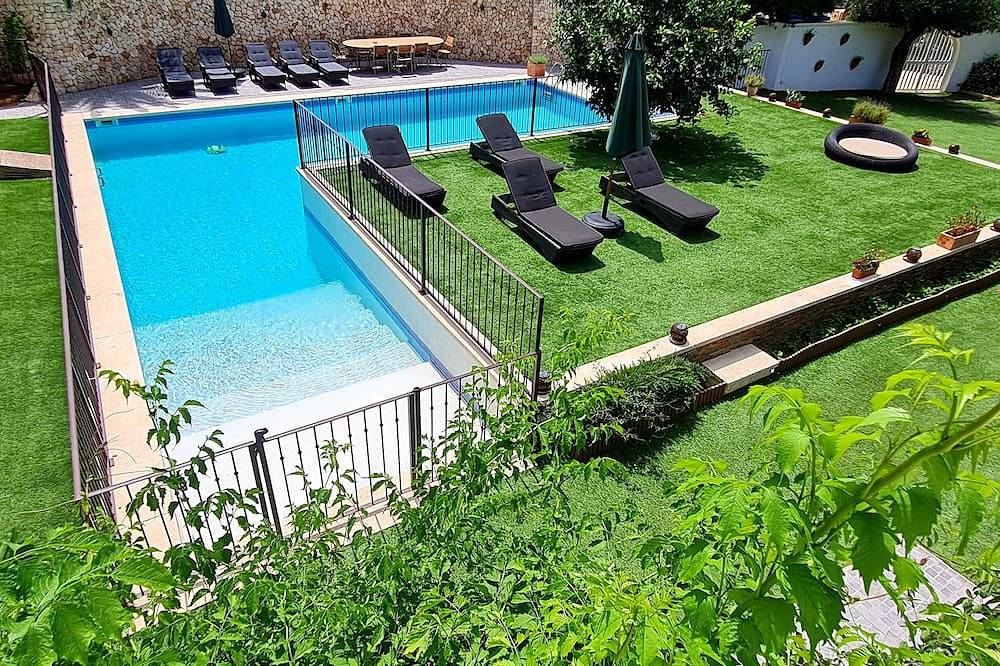 Galdana's House! Magnificent 6 bedroom villa with pool! in Cala Galdana, Ferreries