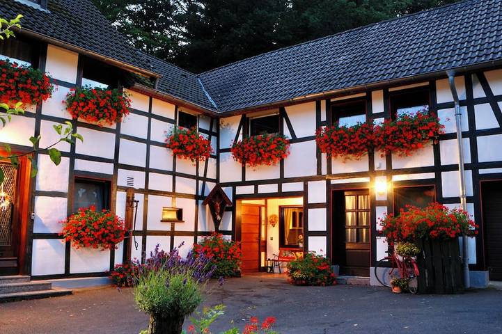 Ferienwohnung für 4 Personen, mit Haustier in Simmerath