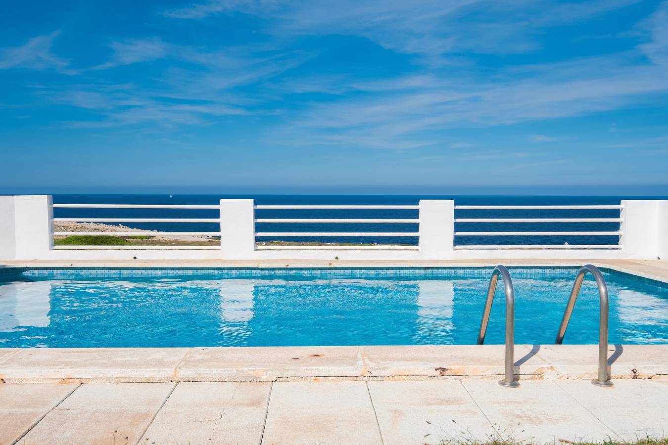 Directly by the sea with greenhouse - Villa Solivent in Arenal d'en Castell, Es Mercadal