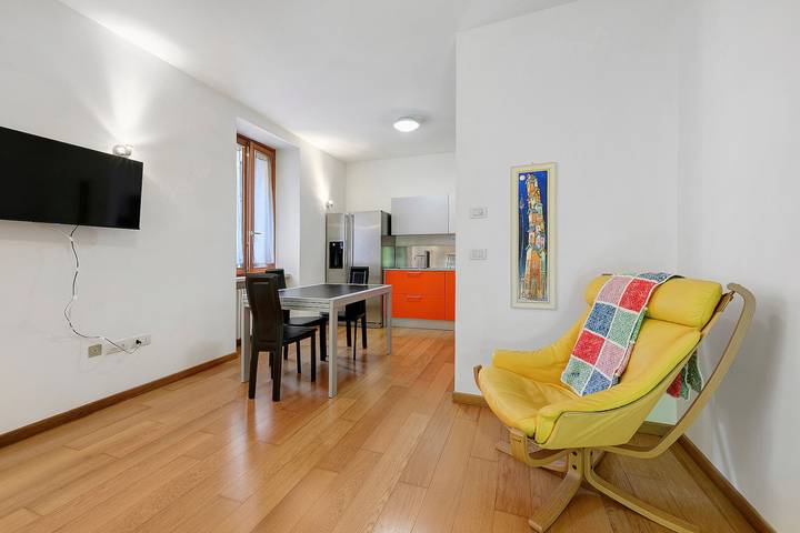 Appartamento intero, Appartamento 'Casa Emi' con balcone, Wi-Fi e aria condizionata in Centro Storico di Verona, Verona