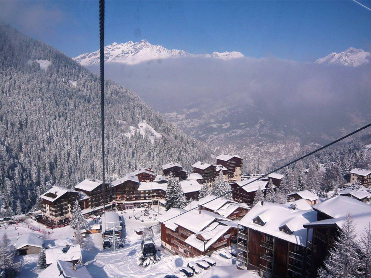 Entire studio, Résidence le Thabor E - Studio cabin 4 people (174) in Valfréjus, Modane