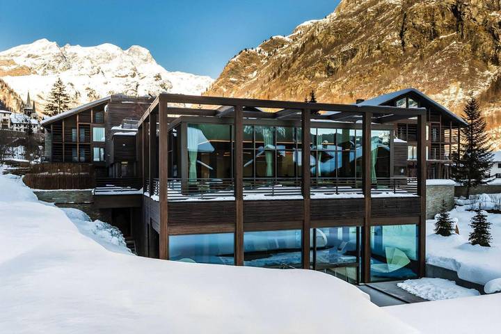 Hôtel pour 5 personnes, avec jardin et piscine ainsi que vue et sauna, animaux acceptés à Riva Valdobbia - 2