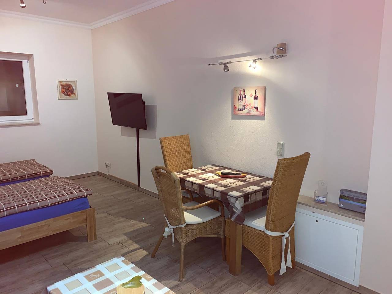 Ganzes Studio, Studio 'Tollense Hus - Mitte' mit Gemeinschaftsterrasse und Wi-Fi in Klein Nemerow, Groß Nemerow