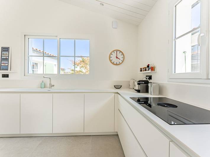Location de vacances pour 5 personnes, avec terrasse et jardin à Loix - 4