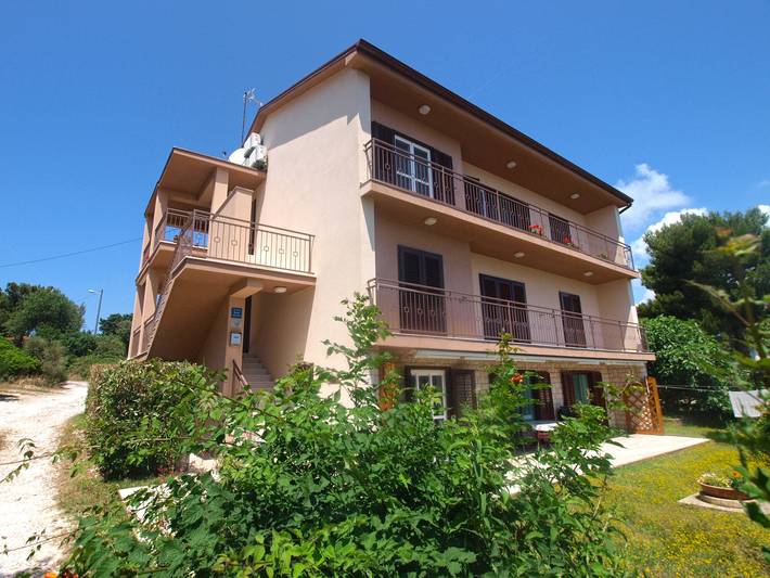 Gîte pour 3 personnes, avec terrasse à Premantura