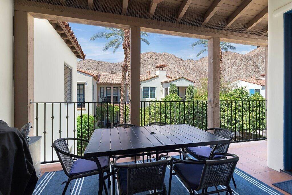 Neu in unserem Inventar: Villa im Obergeschoss mit spektakulärem Bergblick in La Quinta (CA), Coachella Valley