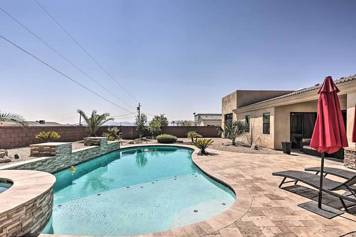 Vacation rental for 10 people, with hot tub in Lake Havasu City