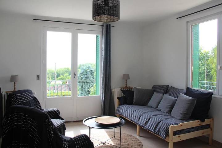 Location de vacances pour 6 personnes, avec jardin ainsi que balcon et vue à Tanlay - 3