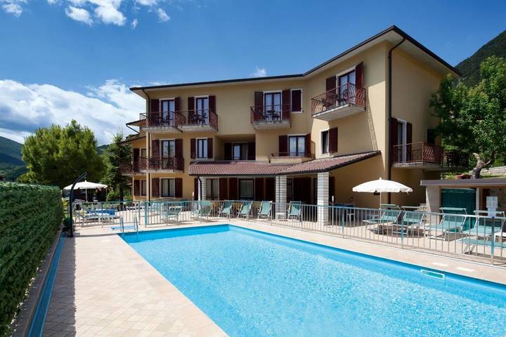 Hôtel pour 2 personnes, avec jardin et piscine