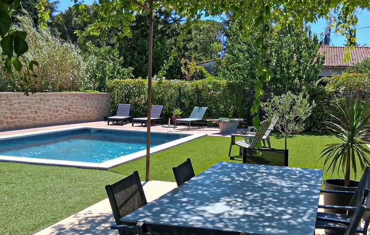 Ferienhaus für 7 Personen, mit Pool und Terrasse - 1