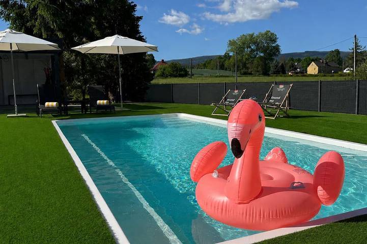 Ferienhaus für 7 Personen, mit Whirlpool und Garten sowie Sauna in Niederschlesien