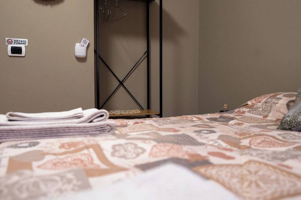 Casa Giulia in Corsico offers 2 spacious rooms both with private bath and kitchen in Corsico, Mailand Provinz