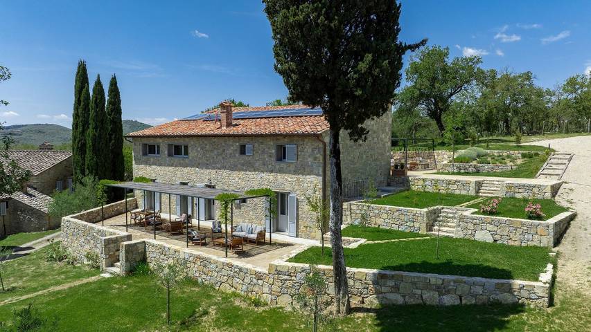 Location de vacances pour 8 personnes, avec jardin et terrasse à Radda in Chianti - 2