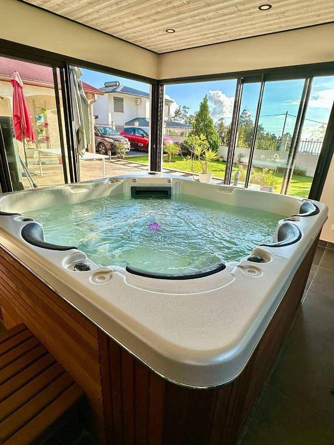 Location de vacances pour 9 personnes, avec jardin et vue, animaux acceptés à la Plaine des Cafres - 4