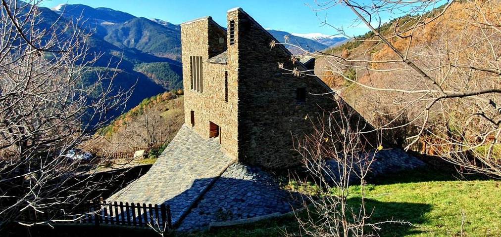 Casa rural para 10 personas, con vistas y jardín, Se admiten mascotas en Ripollès
