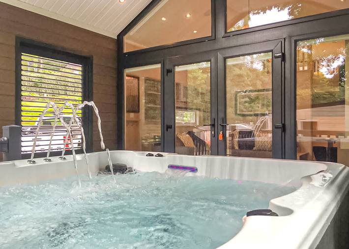 Riverside Family Pod Ht in Snowdonia