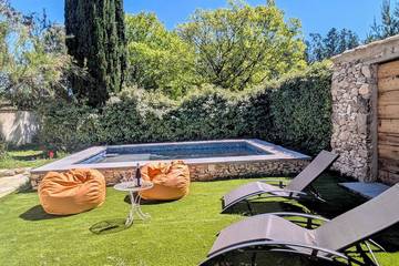 Agriturismo für 6 Personen, mit Whirlpool und Terrasse sowie Garten in der Provence