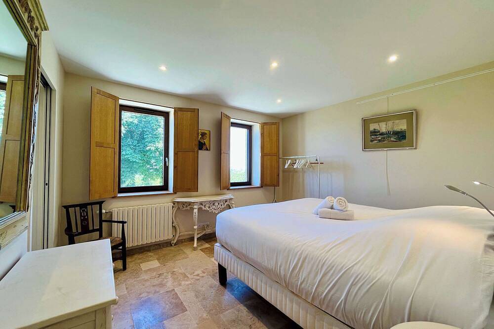 Soleil Levant : villa d’exception avec piscine in Morsalines, Région de Cherbourg
