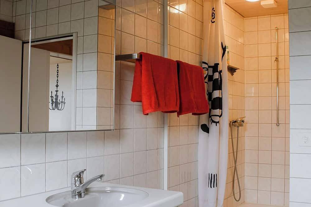 Ganze Wohnung, Zwei Zimmer Apartment für bis zu 4 Personen in der Nähe von Bern. in Münchenbuchsee, Kanton Bern