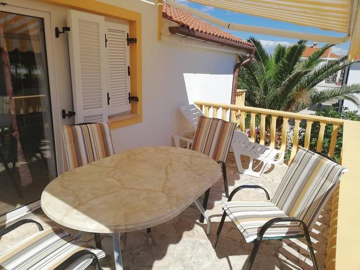 Ferienwohnung für 4 Personen, mit Terrasse auf Vir