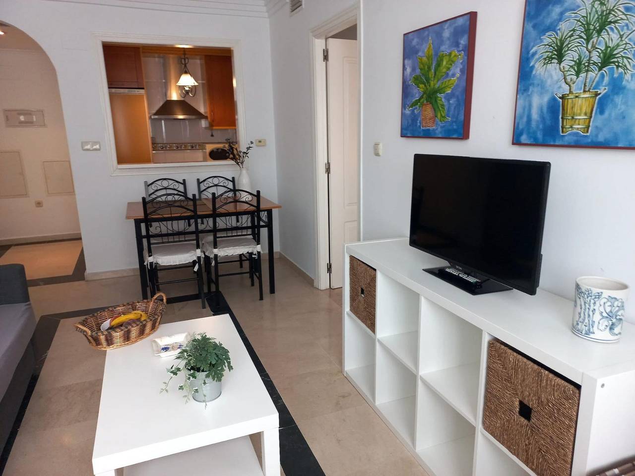 Entire holiday apartment, Coqueto apartamento con vistas 106 in Marbella Centre, Marbella