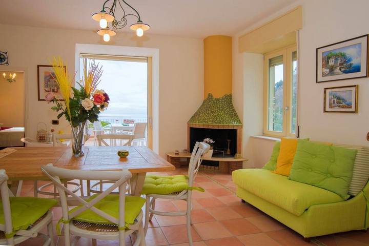 Appartamento per 7 persone, con balcone e panorama a Nerano