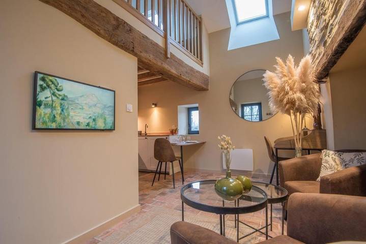 Gîte pour 2 personnes, avec jardin et terrasse à Trélazé