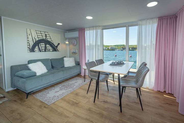 Ferienhaus für 4 Personen, mit Terrasse und Sauna in Gager