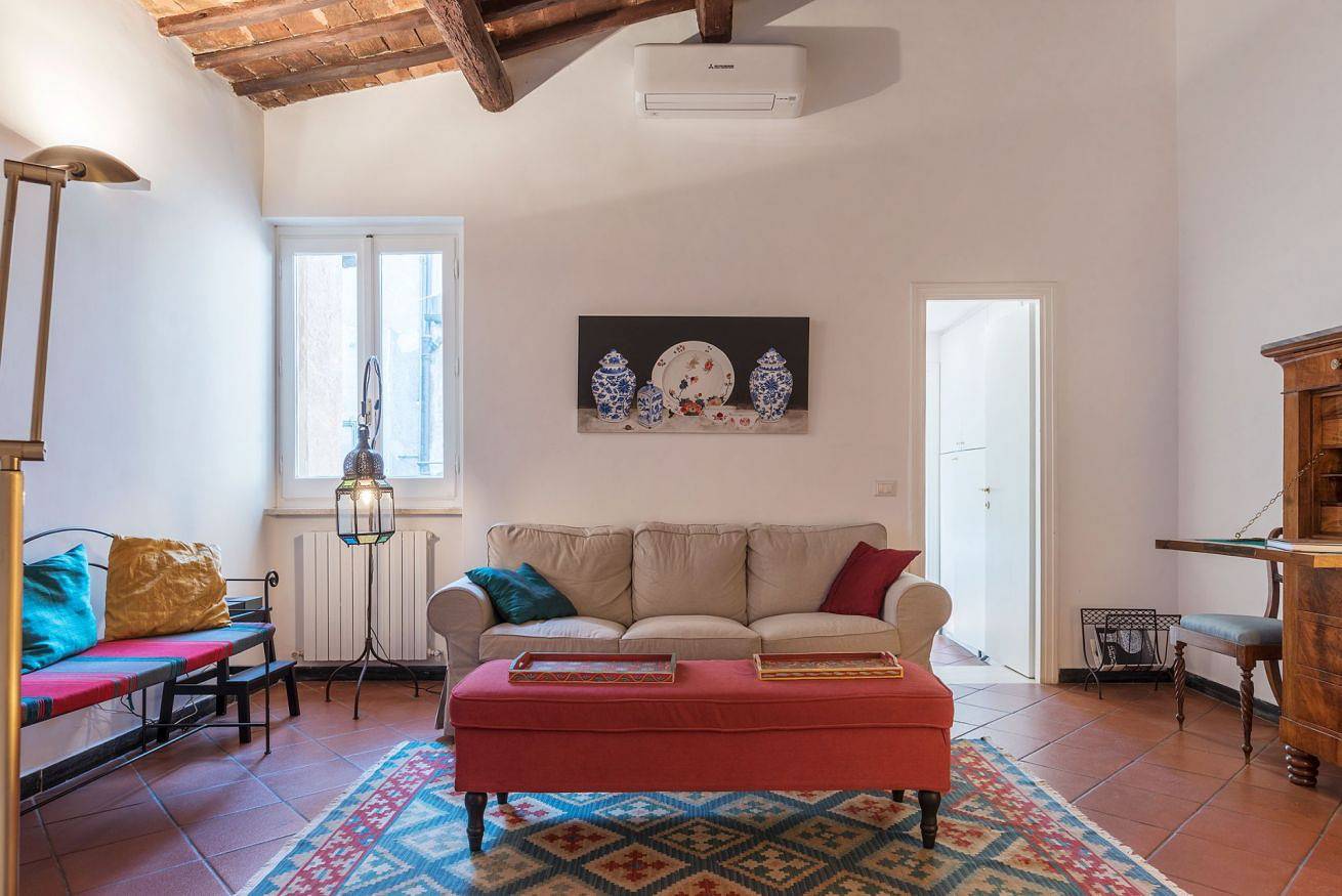 Apartamento inteiro, Three bedrooms in Via Giulia in Centro de Roma, Roma