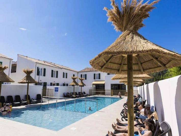 Location de vacances pour 2 personnes, avec sauna et piscine, adapté aux familles à Rivedoux-Plage