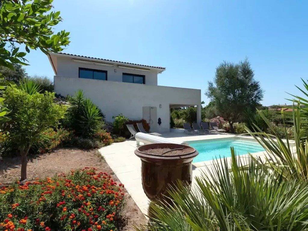 Villa 2/10 pers - piscine privée à Sainte Lucie de Porto-Vecchio in Zonza, Arrondissement de Sartène
