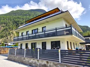 Ferienwohnung für 4 Personen, mit Balkon, mit Haustier in Längenfeld