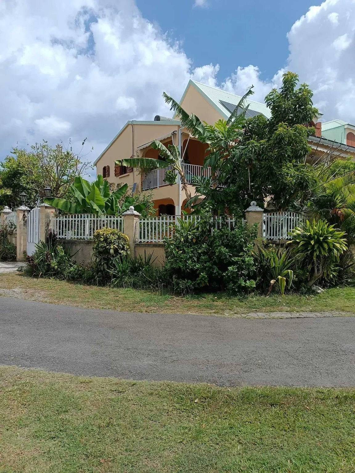 Ganzes Studio, Charmantes Studio in Le Moule mit Garten und Grill in Le Moule, Guadeloupe