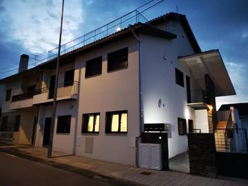 Gîte pour 2 personnes, avec terrasse à Bragança