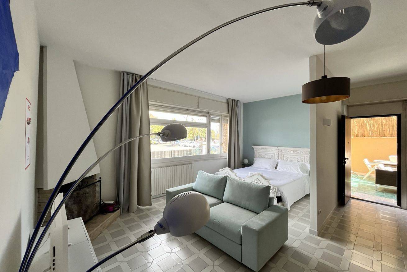 Entire apartment, Lavanti Studio in Poetto Beach, Poetto