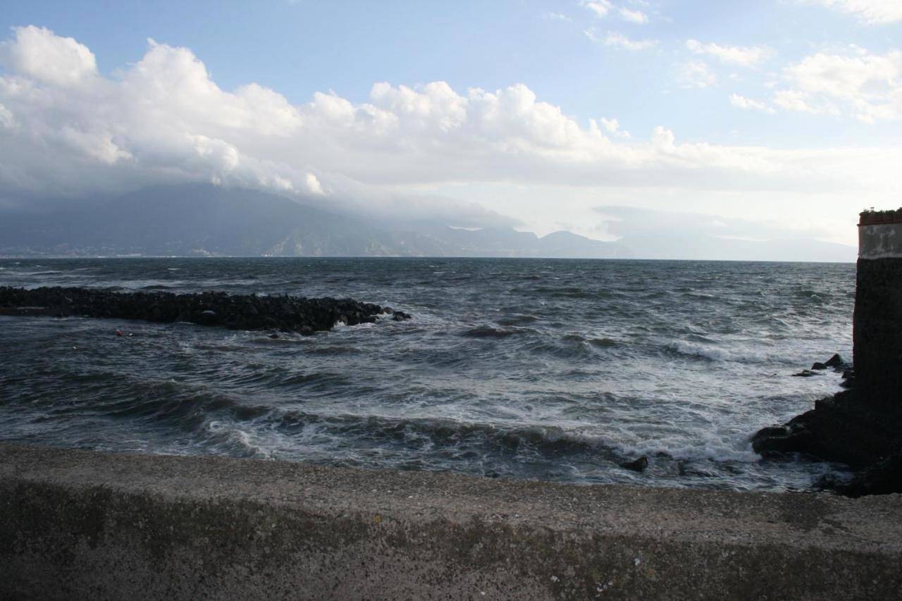 Coral Rooms in Torre del Greco, Parco nazionale del Vesuvio